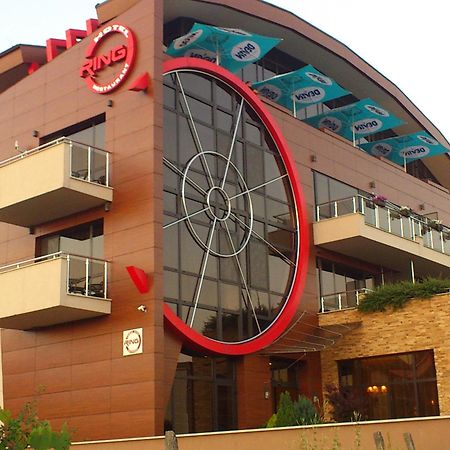 Family Hotel - Restaurant Ring Montana Kültér fotó