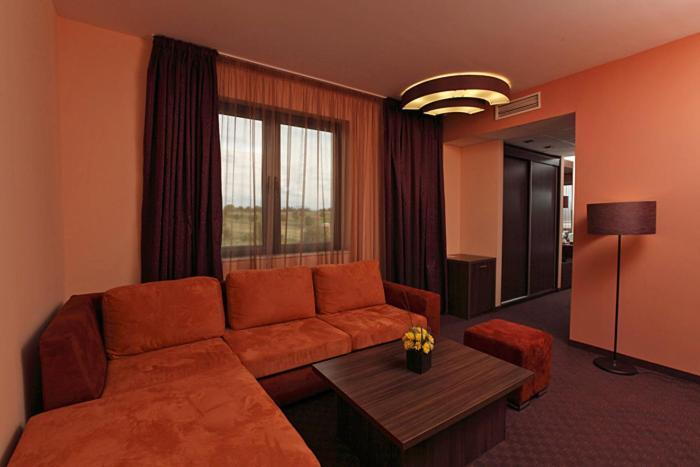 Family Hotel - Restaurant Ring Montana Szoba fotó
